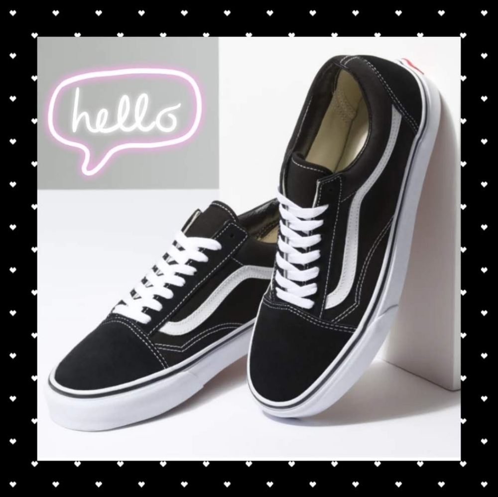 Women's Black Old School VANS Size 8.5